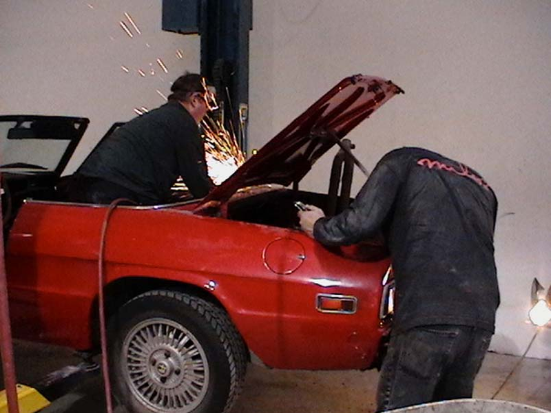 Illustration for article titled Guess The 24 Hours Of LeMons South Laps, Win Fabulous Prizes!